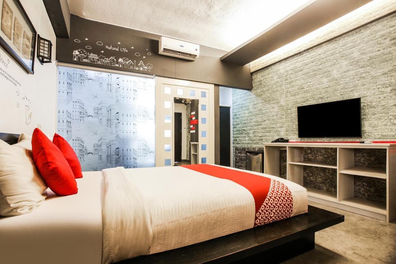 Hotel Super Oyo Capital O 786 Kwe And Angeles
