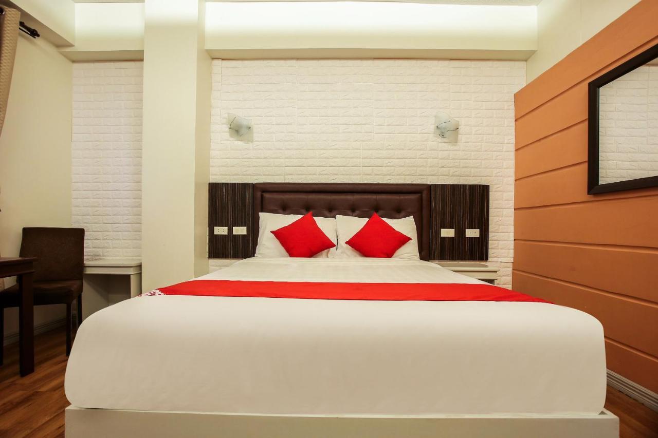 Super Oyo Capital O 786 Kwe And Hotel