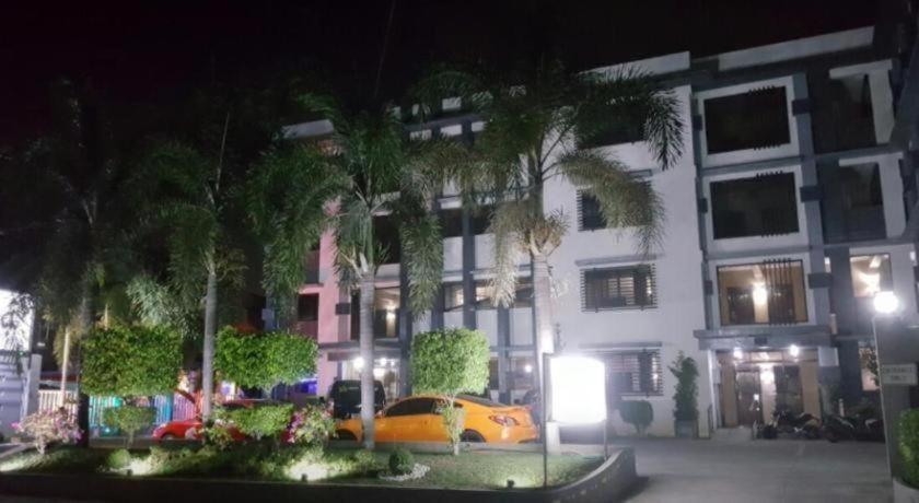 Super Oyo Capital O 786 Kwe And Hotel 3*